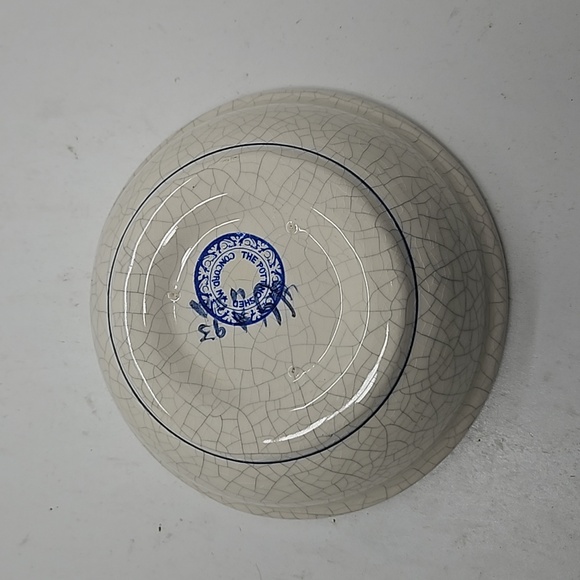 Dedham Pottery / Potting Shed Baby Bowl 6 in. - Picture 3 of 4